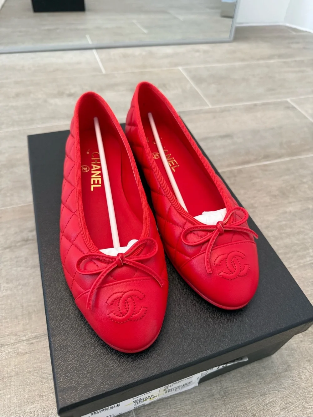 CHANEL  Matthieu Blazy Red Quilted Ballet Flats with Bow